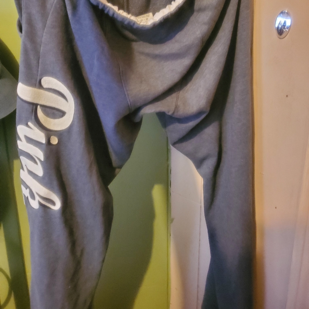 Sweatpants - Picture 2 of 3